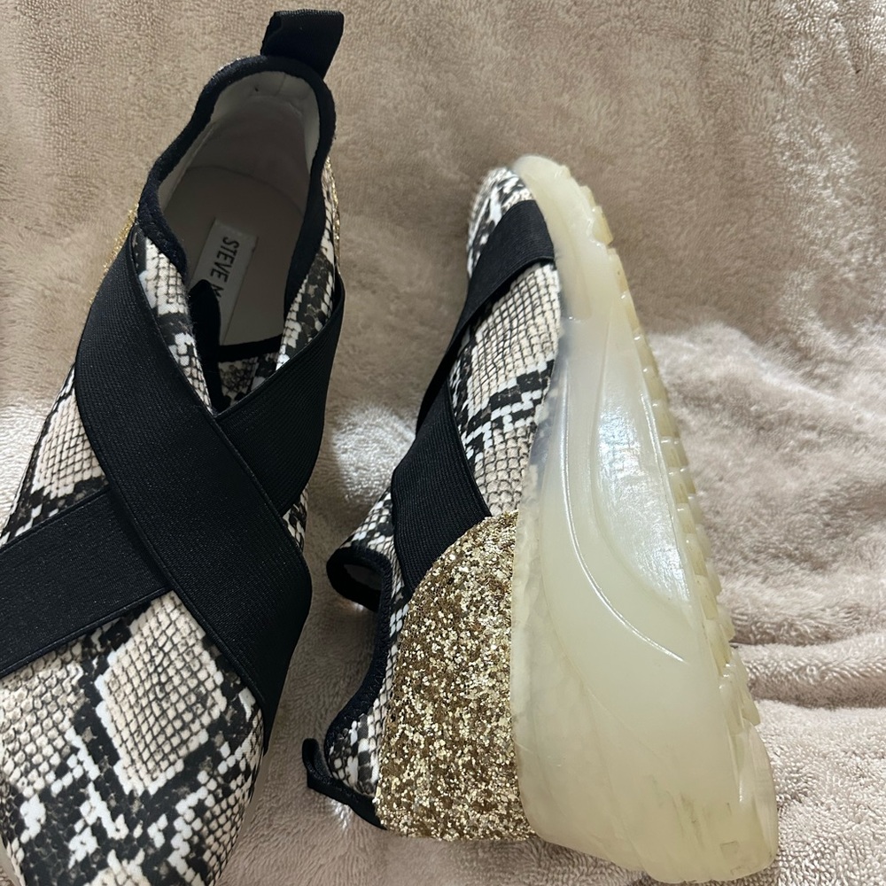 Steve Madden Snake Skin Glitter Sneakers 9